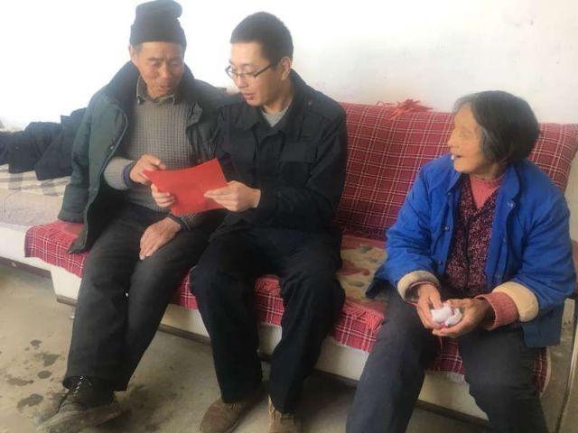 点燃的炸弹人